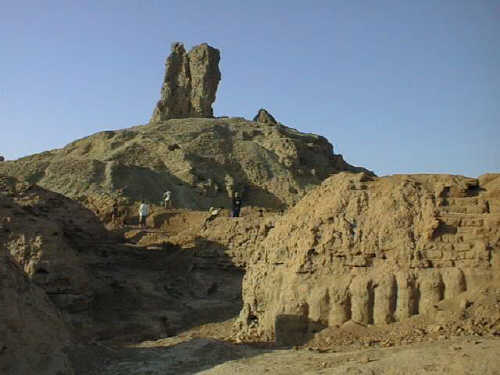 1e - mud brick-built Borsippa home of Nabu, 3rd son to Marduk, who is the eldest son & heir to Enki; Enki's descendants were involved in wars against Enlil's descendants over positions of supreme power