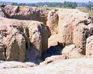4a - Kish grand palace, Kish excavation, 1st city on Earth to have a king after the Great Flood; home of the "creator goddess", the "birth mother", the woman who helped create "modern man", the workers for the gods